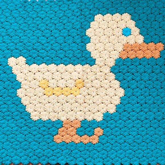 Vintage Crochet Duck Afghan Blanket Fringe Teal Baby Duckling Nursery Decor OOAK - Picture 2 of 4